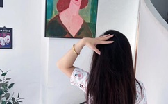 美女裸露洗澡图